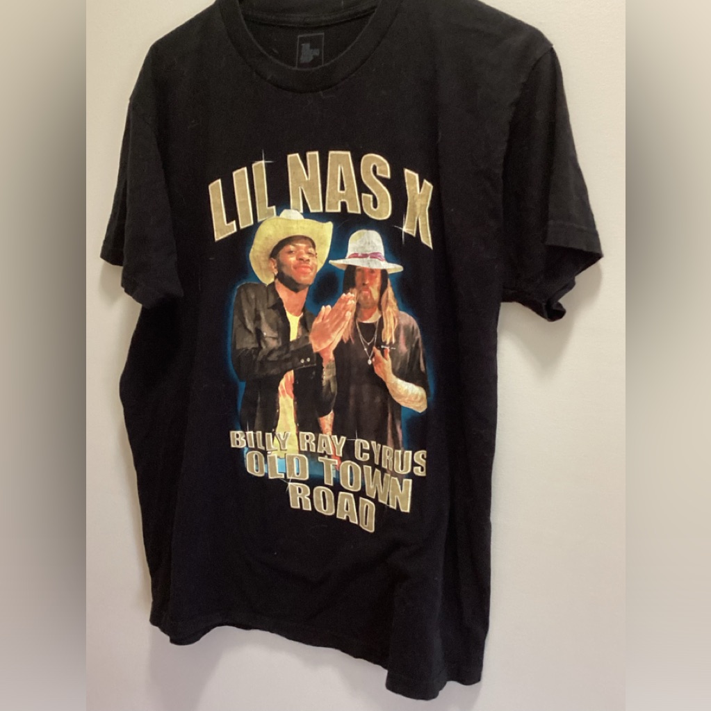 Lil Nas X Billy Ray Cyrus Graphic Tee Lil Nas X Billy Ray Cyrus Graphic Tee